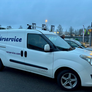 Gåva  - skåpbil till barnhem